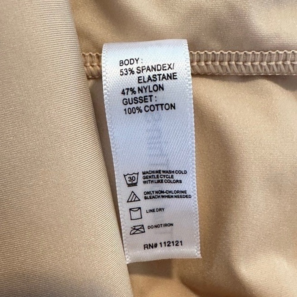SPANX Mid Thigh Seamless Shapewear Shorts Sz M Smoothes Tummy Hip Thigh Rear NWT - Picture 6 of 9
